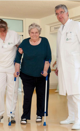 Ergonomie in der Rehabilitation: Die Bedeutung der richtigen Therapieliege