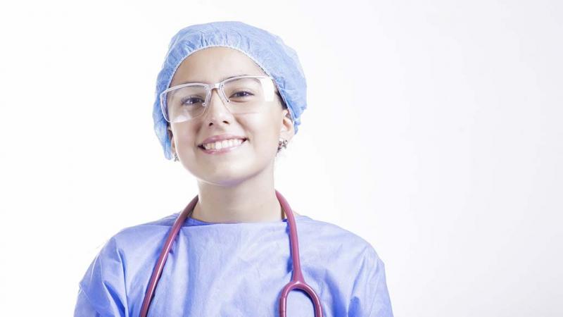Physiotherapie: Thrombose-Risiko auf Langstreckenflügen - 5 Tipps!