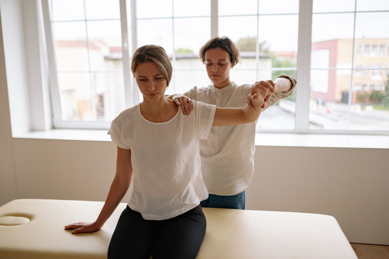 Eigene Physiotherapiepraxis 2027: Lohnt sich die Selbstständigkeit noch?